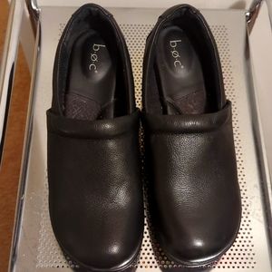BOC Black Clogs